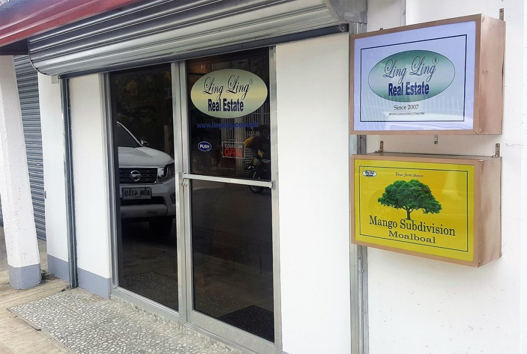 Ling Ling Real Estate in Moalboal Office