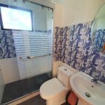 Upper guest room Bath